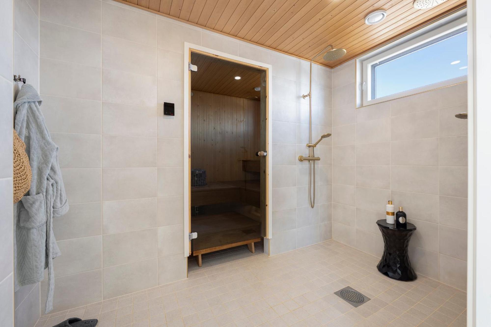 Villa Seaside By Paradise - Uusi Korkeatasoinen Huvila Hiekkasaerkaet *